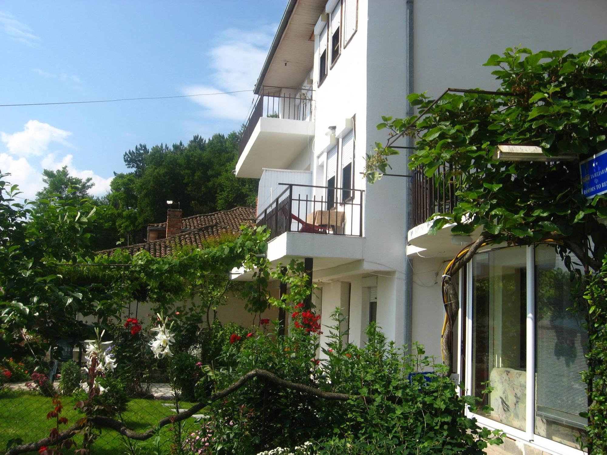 Apartments Villa Saray Ohrid Bagian luar foto