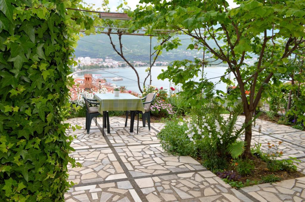 Apartments Villa Saray Ohrid Bagian luar foto
