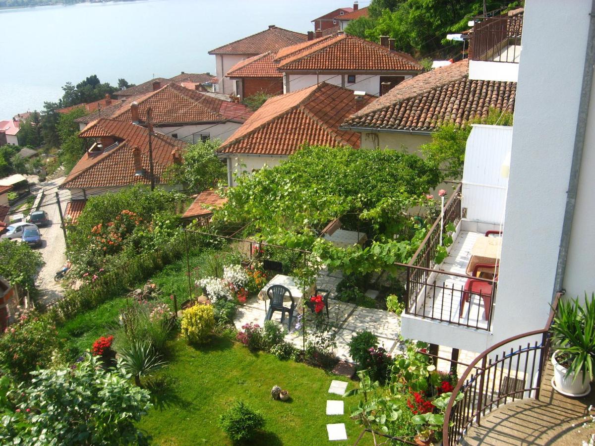 Apartments Villa Saray Ohrid Bagian luar foto